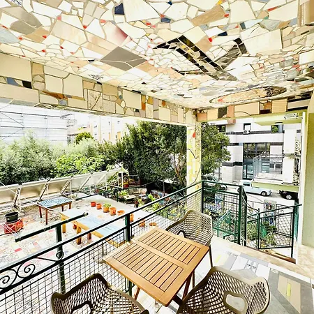 Art & Joy Vandrarhem Pula