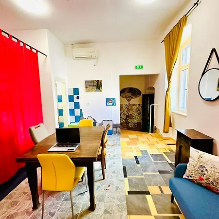 Hostal Art & Joy Pula