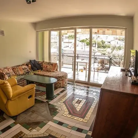 Art & Joy Vandrarhem