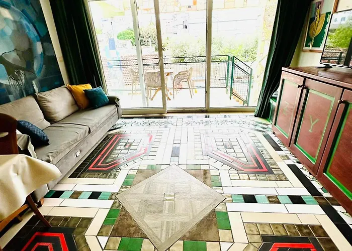 Art & Joy Πούλα